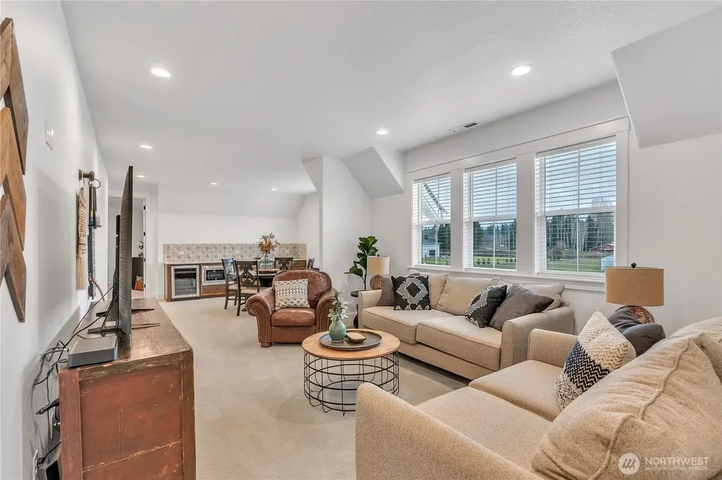 370 Tulip Lane Woodland WA 98674
