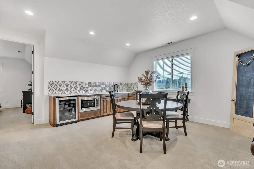 370 Tulip Lane Woodland WA 98674