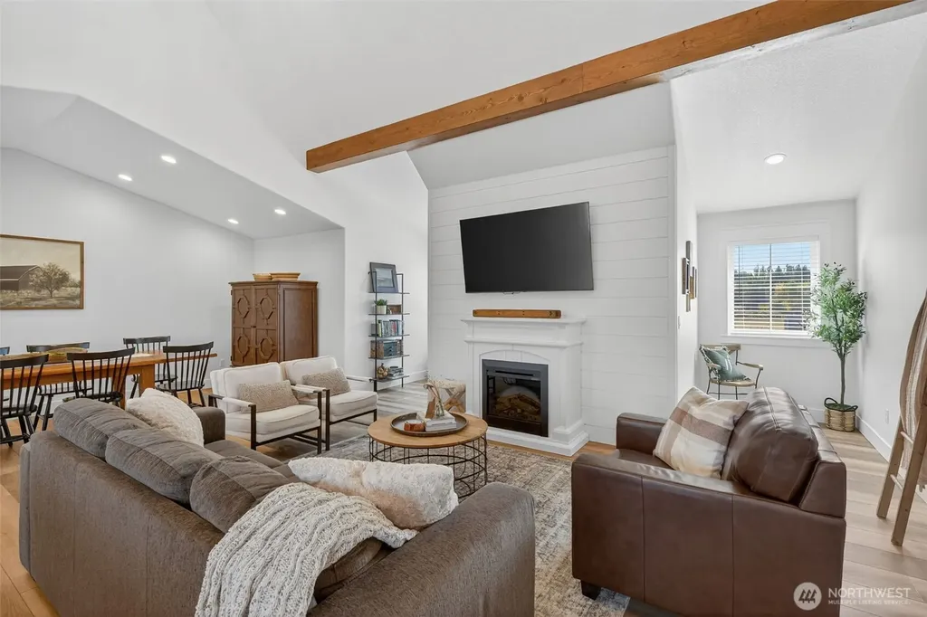 370 Tulip Lane Woodland WA 98674
