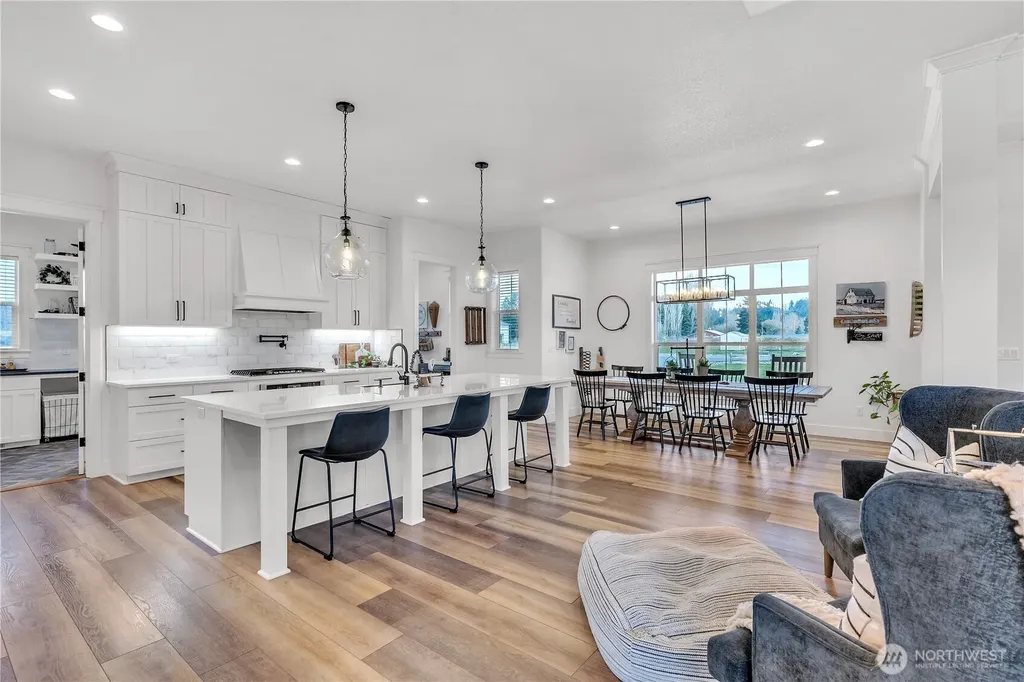 370 Tulip Lane Woodland WA 98674
