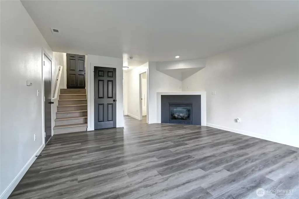 8823 18th Avenue E Tacoma WA 98445