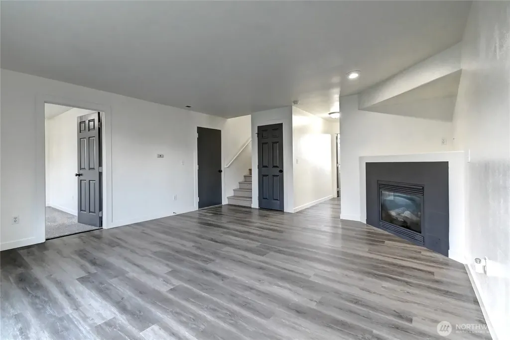 8823 18th Avenue E Tacoma WA 98445