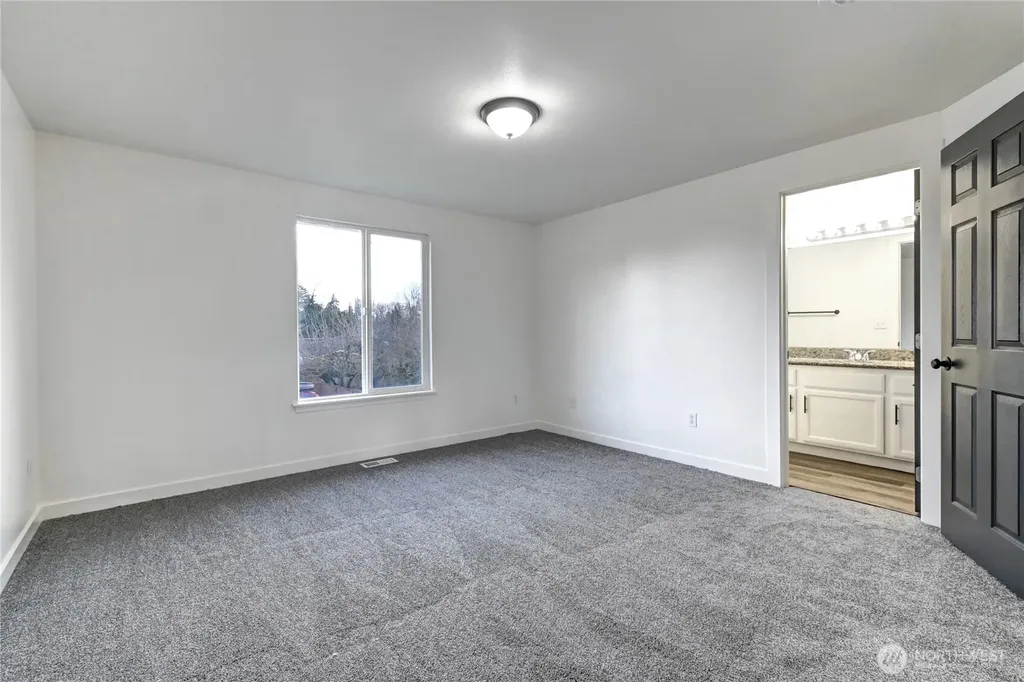 8823 18th Avenue E Tacoma WA 98445