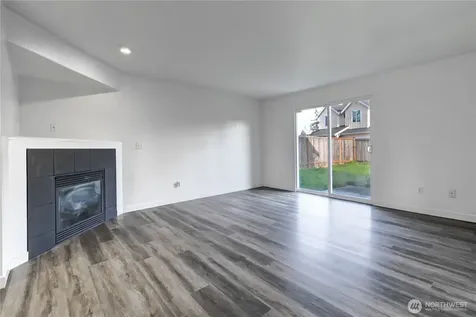 8823 18th Avenue E Tacoma WA 98445