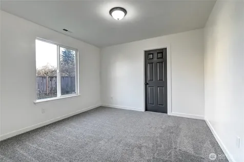 8823 18th Avenue E Tacoma WA 98445