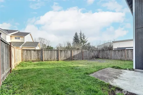 8823 18th Avenue E Tacoma WA 98445
