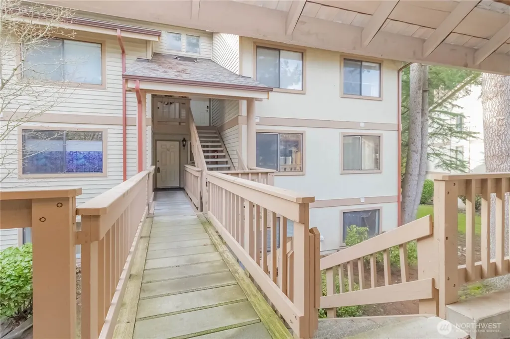 17425 119th Lane SE Renton WA 98058