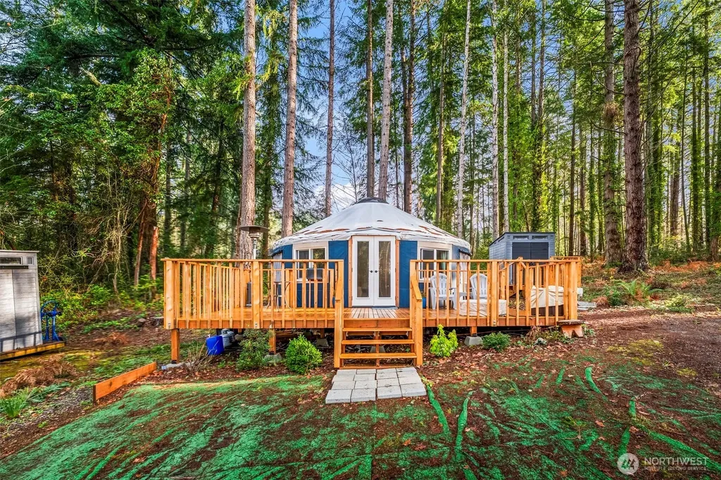 8617 86th Avenue NW Gig Harbor WA 98332