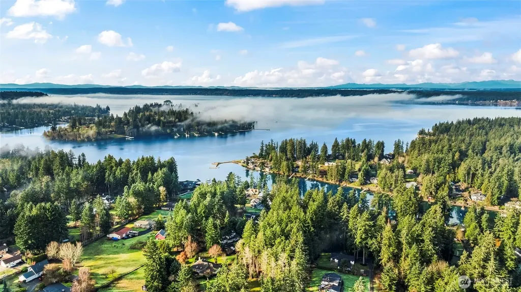 8617 86th Avenue NW Gig Harbor WA 98332
