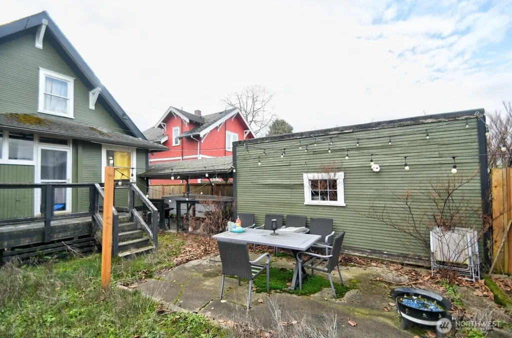 1017 S 48th Street Tacoma WA 98408
