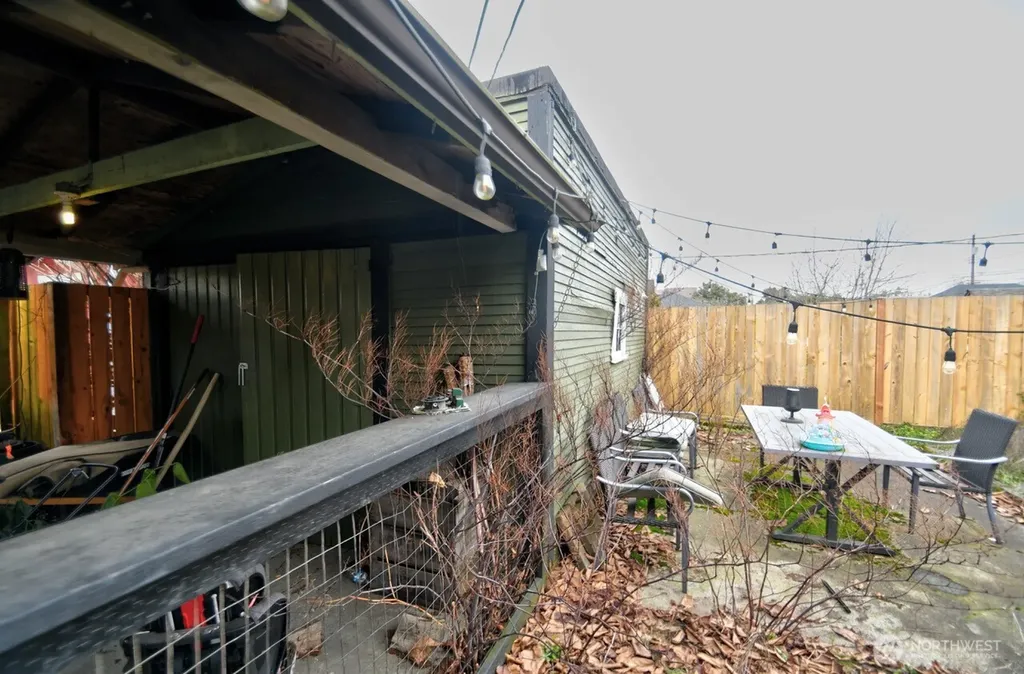 1017 S 48th Street Tacoma WA 98408