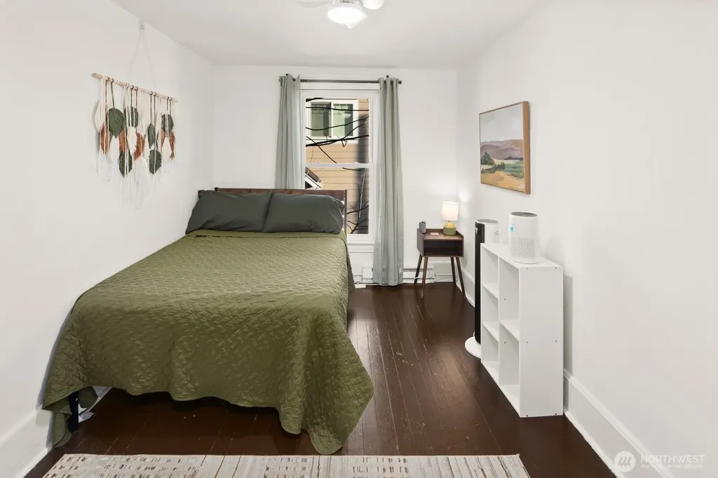 2011 E James Street Seattle WA 98122