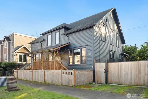 2011 E James Street Seattle WA 98122