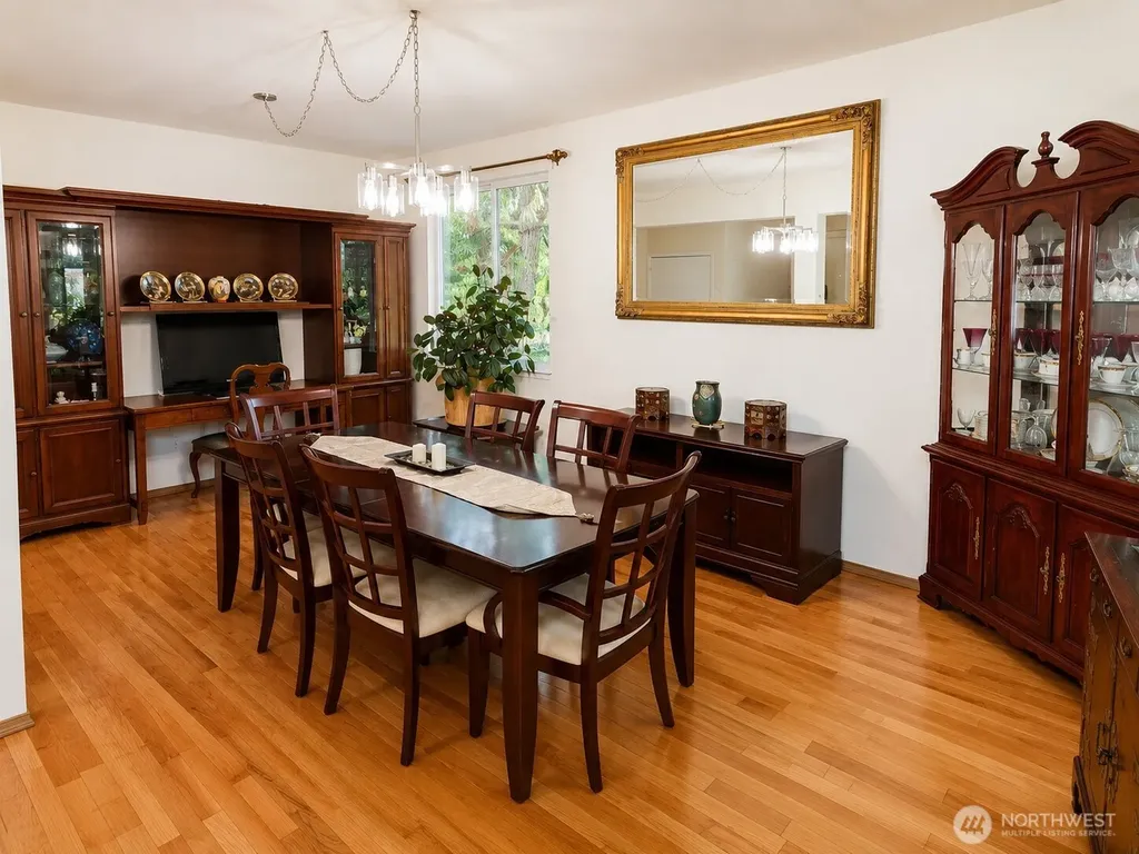 912 Gina Court SE Olympia WA 98513