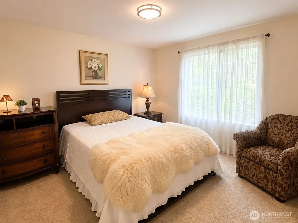 912 Gina Court SE Olympia WA 98513
