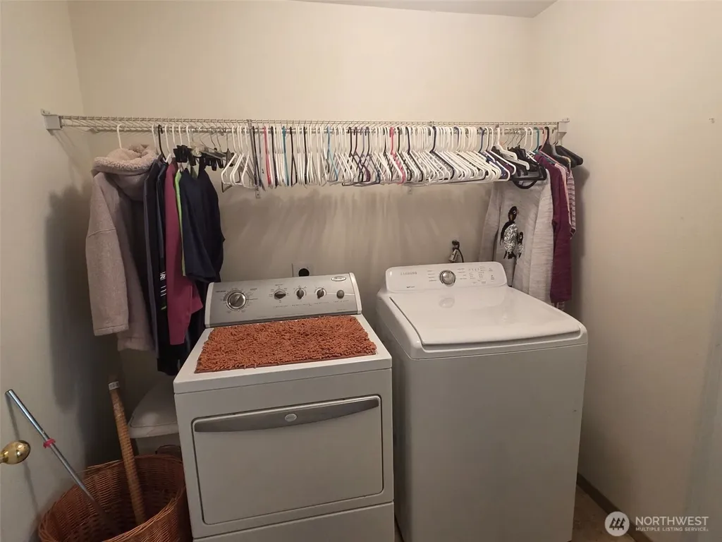 912 Gina Court SE Olympia WA 98513