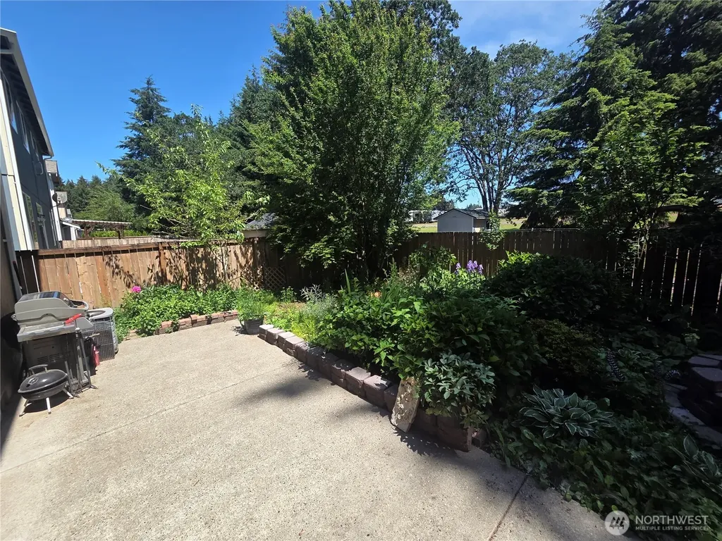 912 Gina Court SE Olympia WA 98513