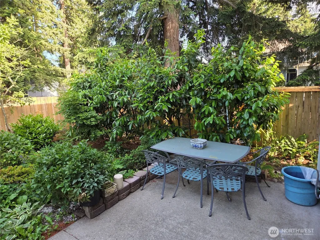 912 Gina Court SE Olympia WA 98513