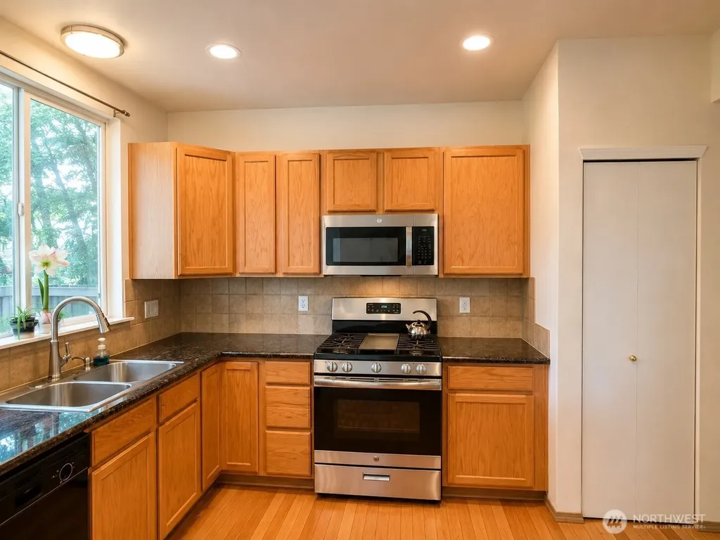 912 Gina Court SE Olympia WA 98513