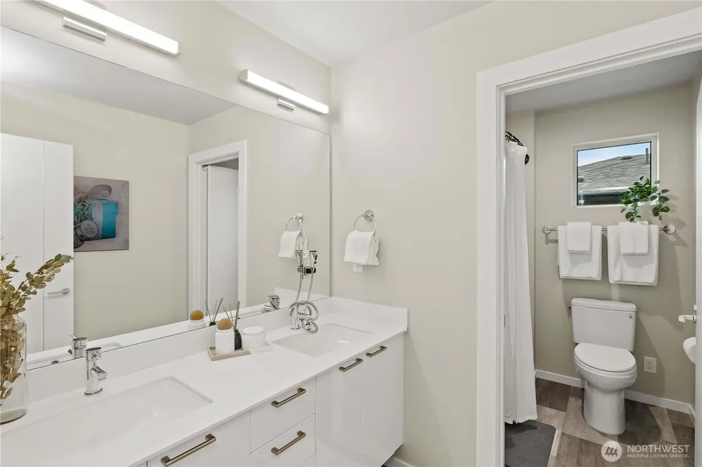 22907 Sycamore Street Black Diamond WA 98010