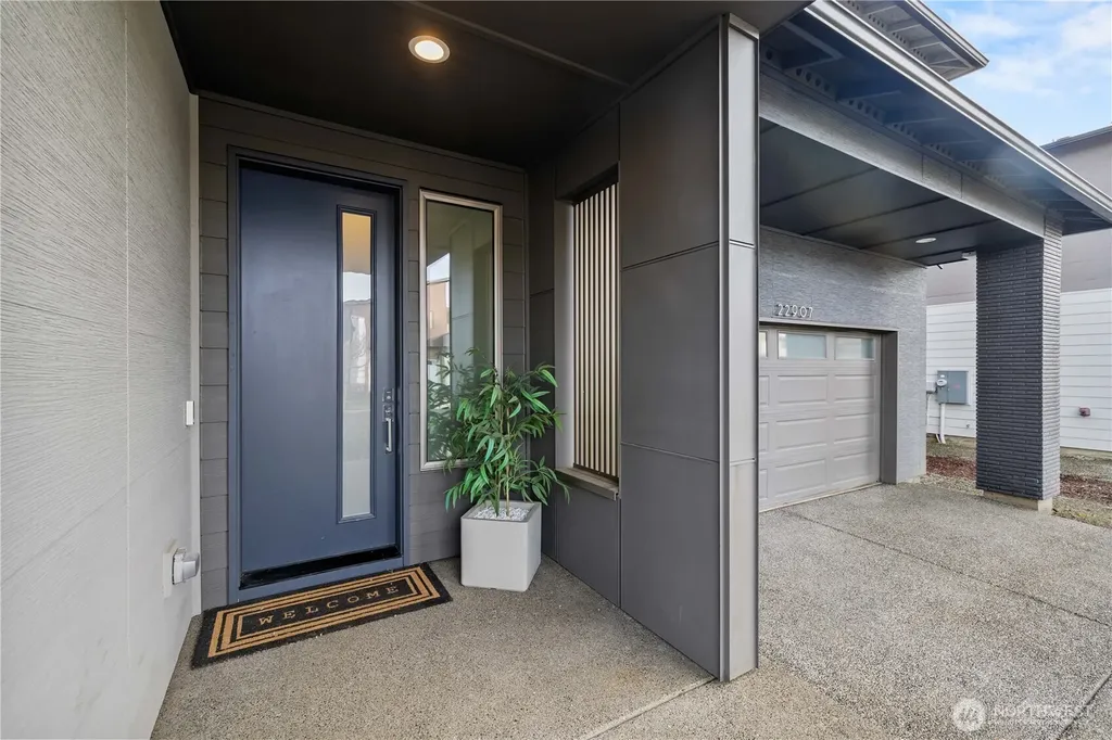 22907 Sycamore Street Black Diamond WA 98010