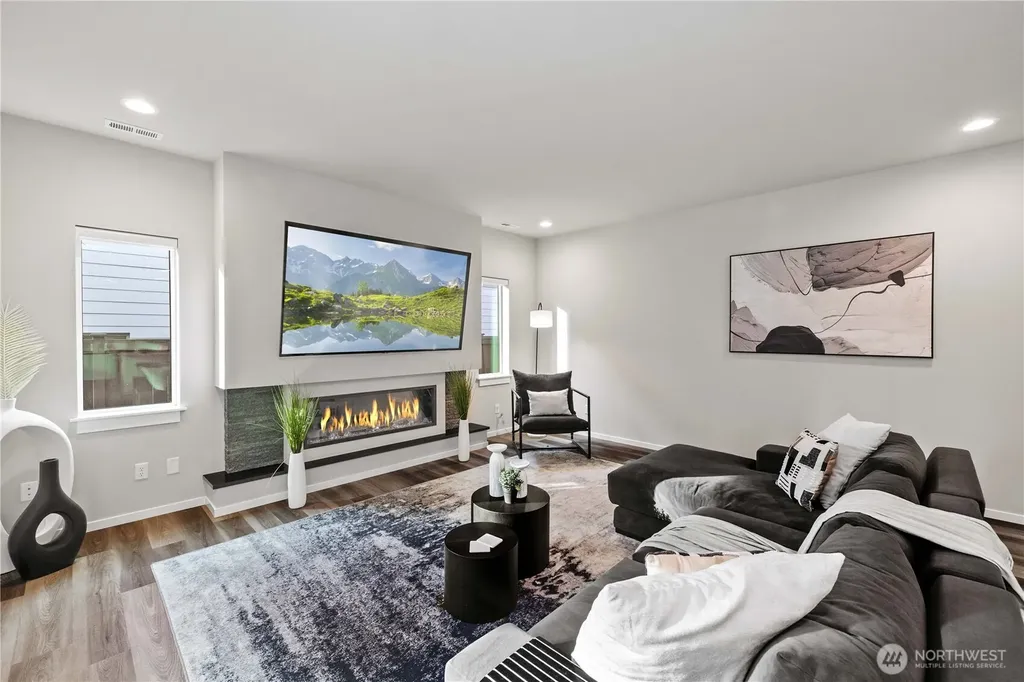22907 Sycamore Street Black Diamond WA 98010