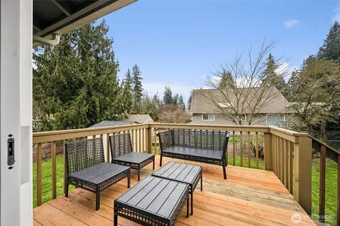 6510 102nd Street E Puyallup WA 98373