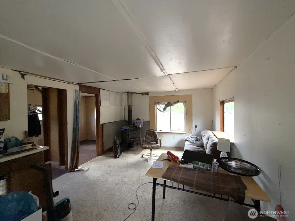7 Hazel Lane Republic WA 99166