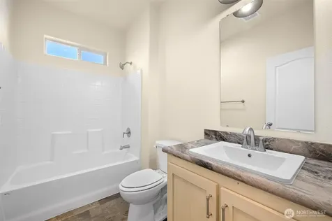1120 S 25th Street Mount Vernon WA 98274