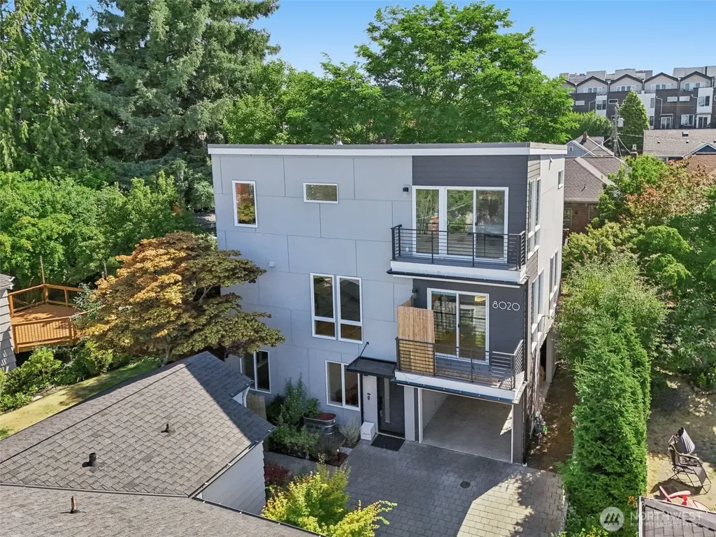 8020 17th Avenue NW Seattle WA 98117
