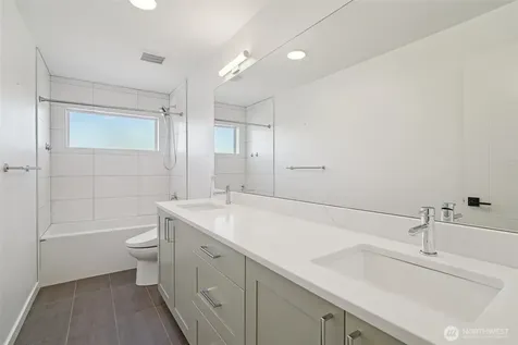 8020 17th Avenue NW Seattle WA 98117