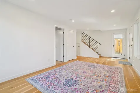 8020 17th Avenue NW Seattle WA 98117