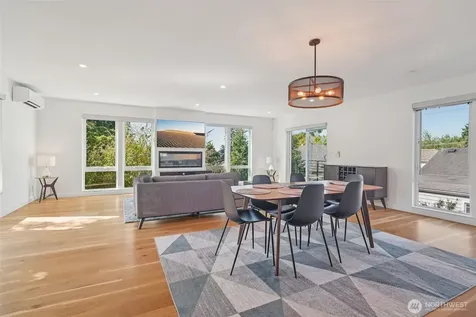 8020 17th Avenue NW Seattle WA 98117