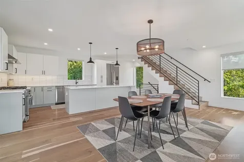 8020 17th Avenue NW Seattle WA 98117