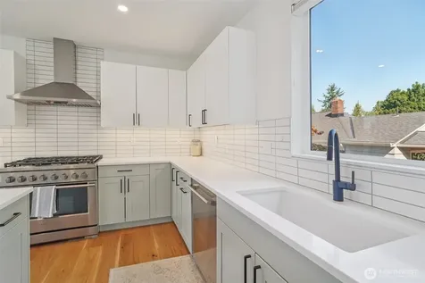 8020 17th Avenue NW Seattle WA 98117
