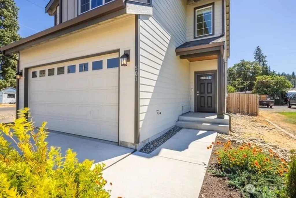 501 Cleveland Avenue South Cle Elum WA 98943