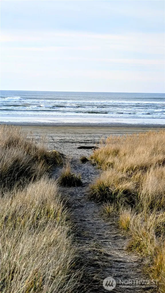 30904 M Place Ocean Park WA 98640
