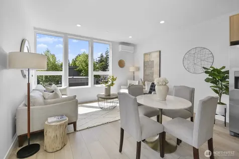 8831 Wallingford Avenue N Seattle WA 98103