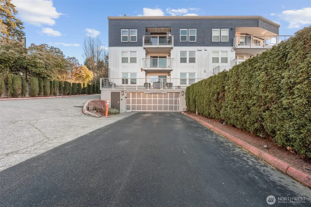 11920 98th Avenue NE Kirkland WA 98034