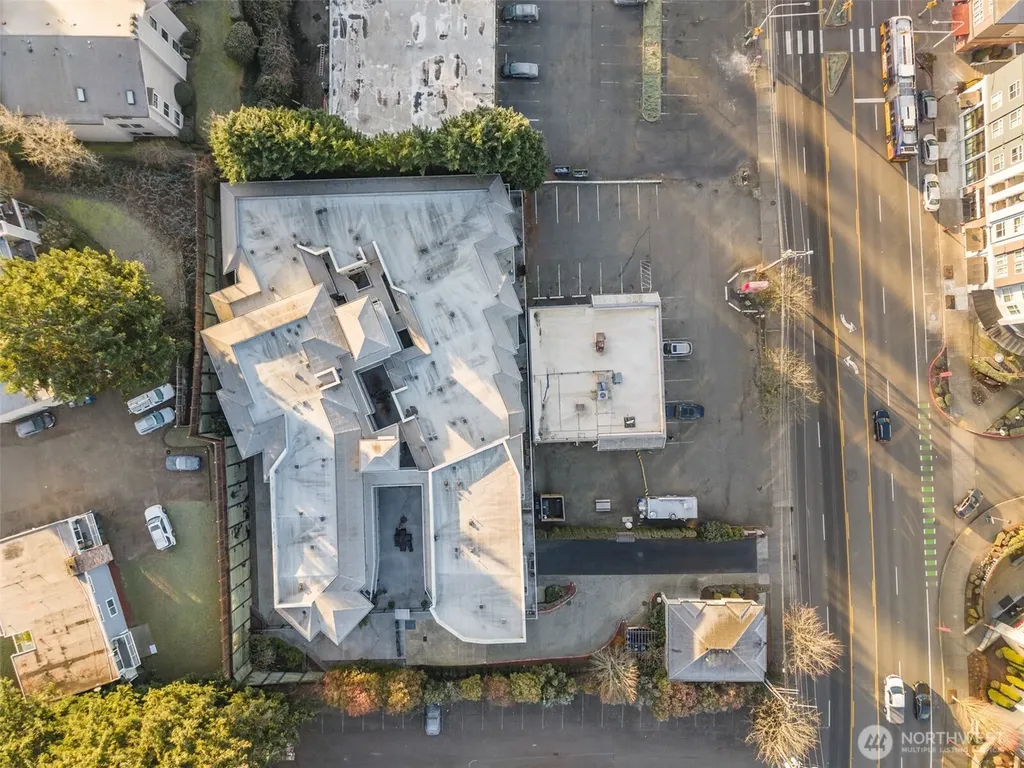 11920 98th Avenue NE Kirkland WA 98034