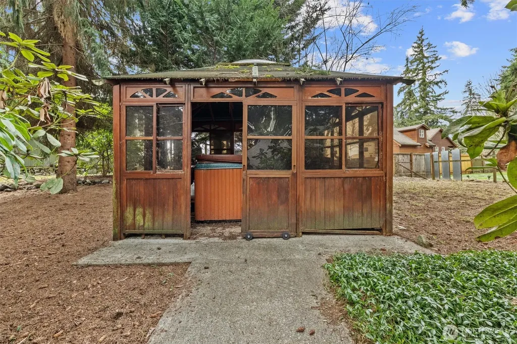39811 226th Avenue SE Enumclaw WA 98022