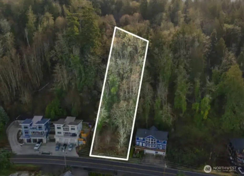 30 Beach Drive E Port Orchard WA 98366