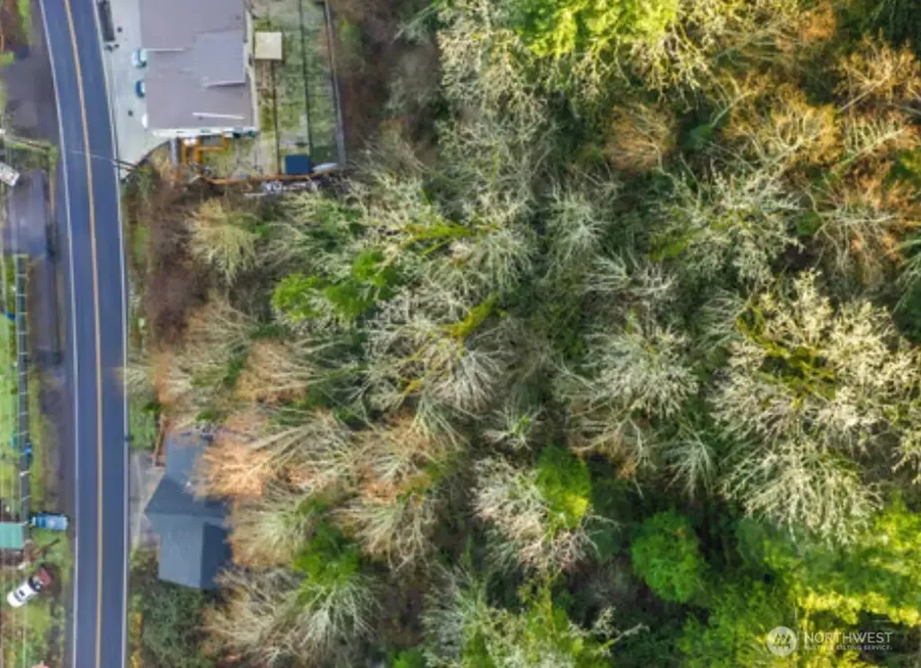30 Beach Drive E Port Orchard WA 98366