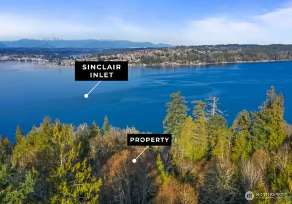 30 Beach Drive E Port Orchard WA 98366