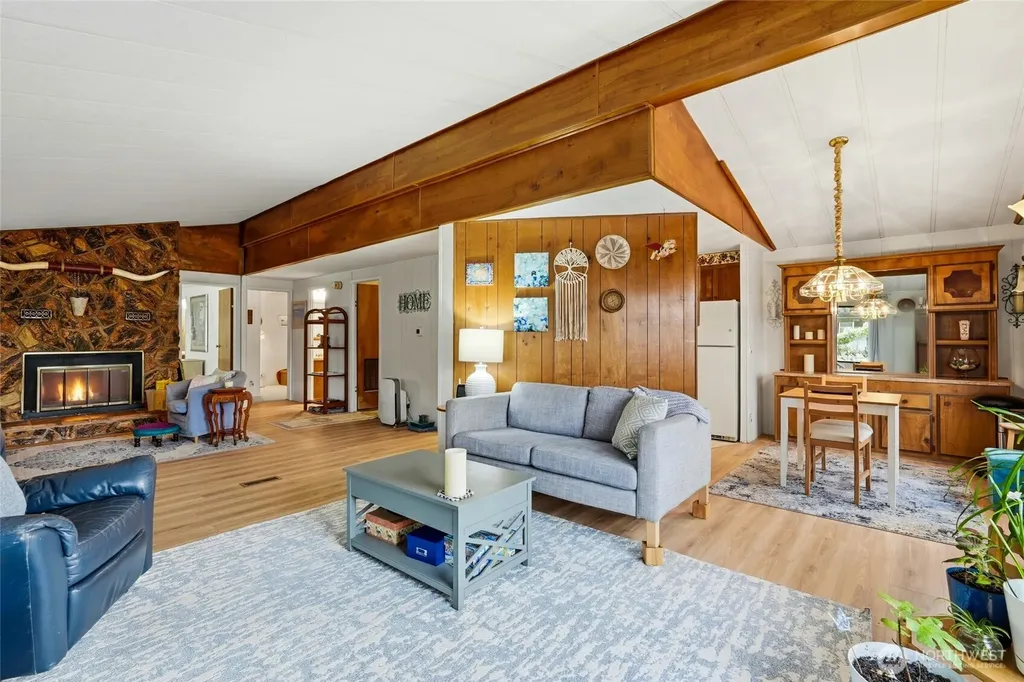 3611 I Street NE Auburn WA 98002