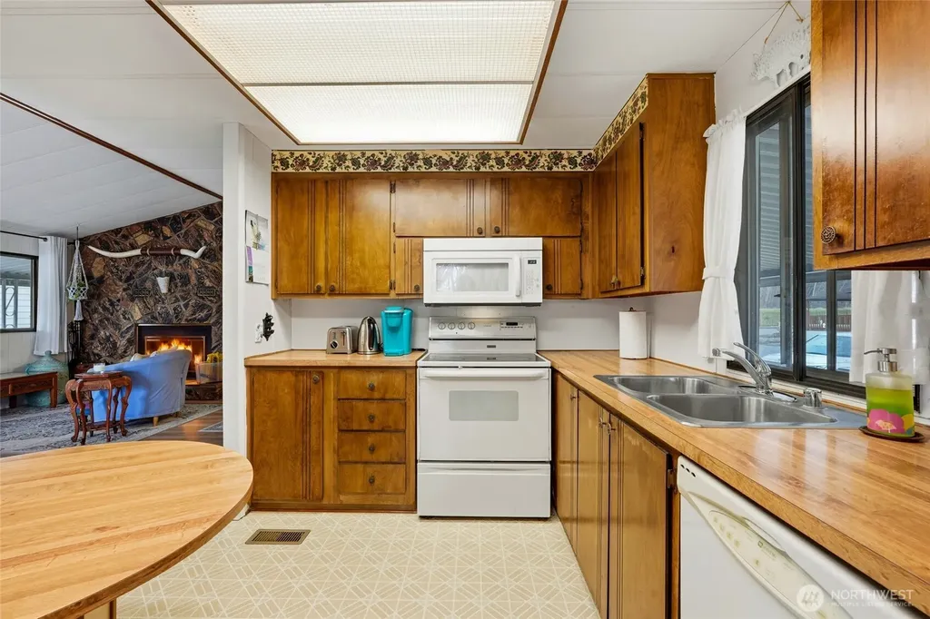 3611 I Street NE Auburn WA 98002