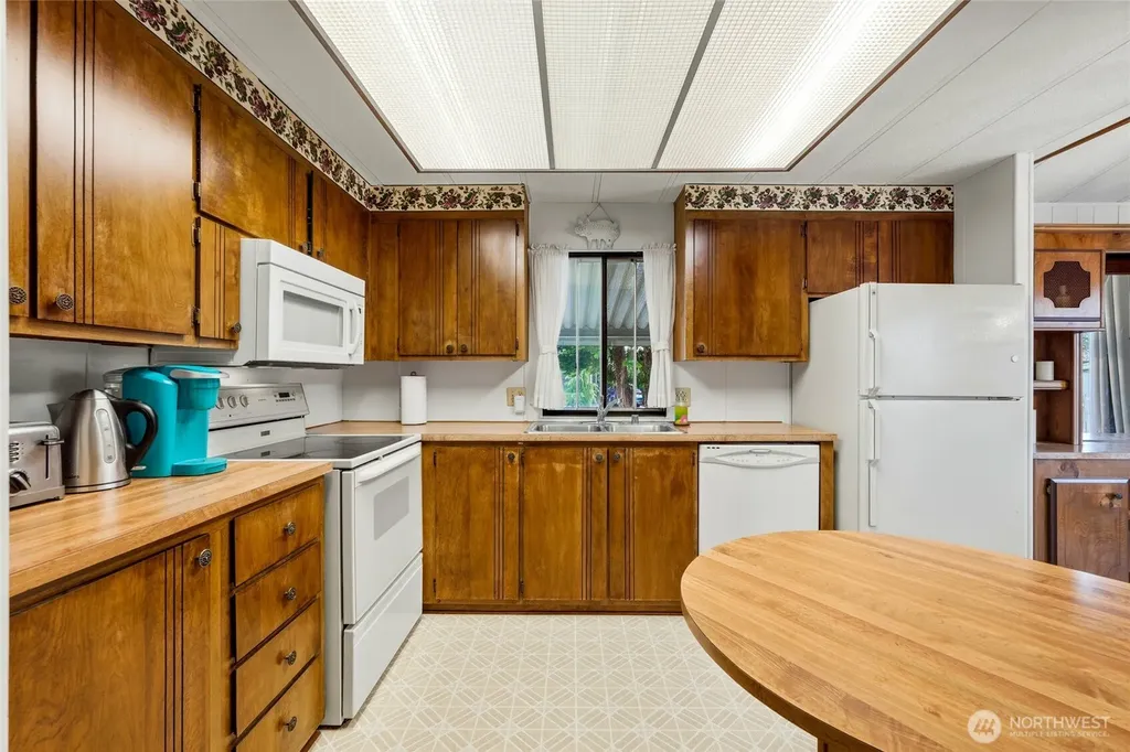 3611 I Street NE Auburn WA 98002