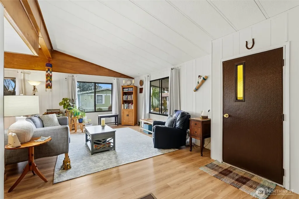 3611 I Street NE Auburn WA 98002