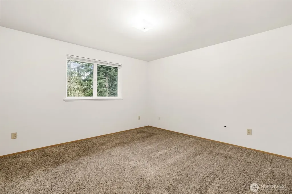 643 School Street SE Lacey WA 98503