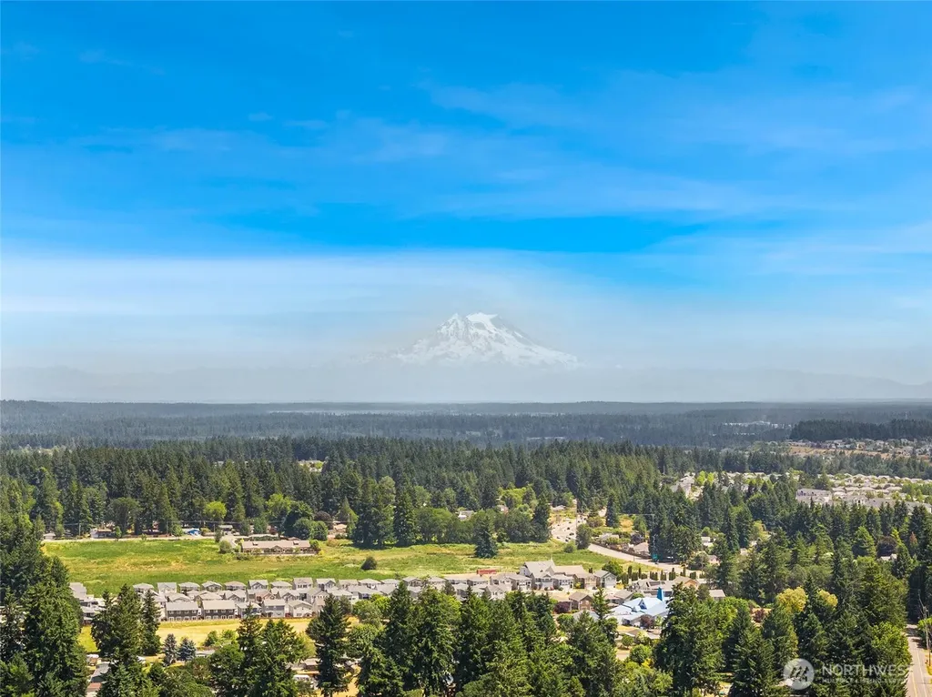 643 School Street SE Lacey WA 98503